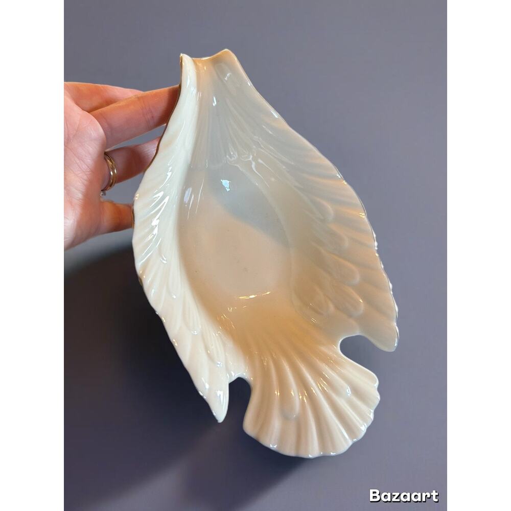 LENOX Dove Dish - Ivory Color 24k Gold Trim